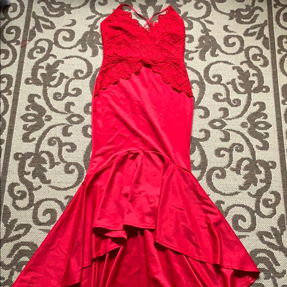 Stunning Red Mermaid Dress w Embroidery Detail